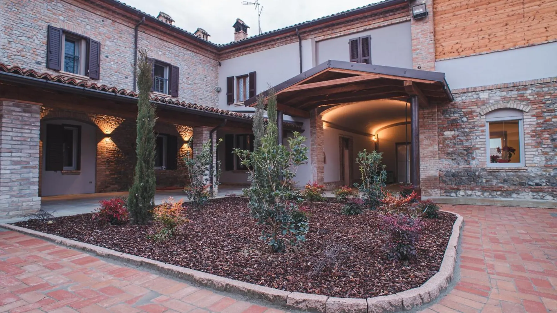 בית חווה Pontenure Agriturismo Corte Alussi